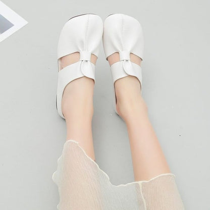🎊2025 varmt salg👣 Sandaler i blødt læder med konkavt design og flade mules