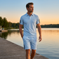 👕 50 % RABAT I BEGRÆNSET PERIODE! ✨ Casual sæt med kortærmet skjorte og shorts til mænd – åndbart bomuldsblandingsmateriale, klassisk krave, stribede detaljer 🌊